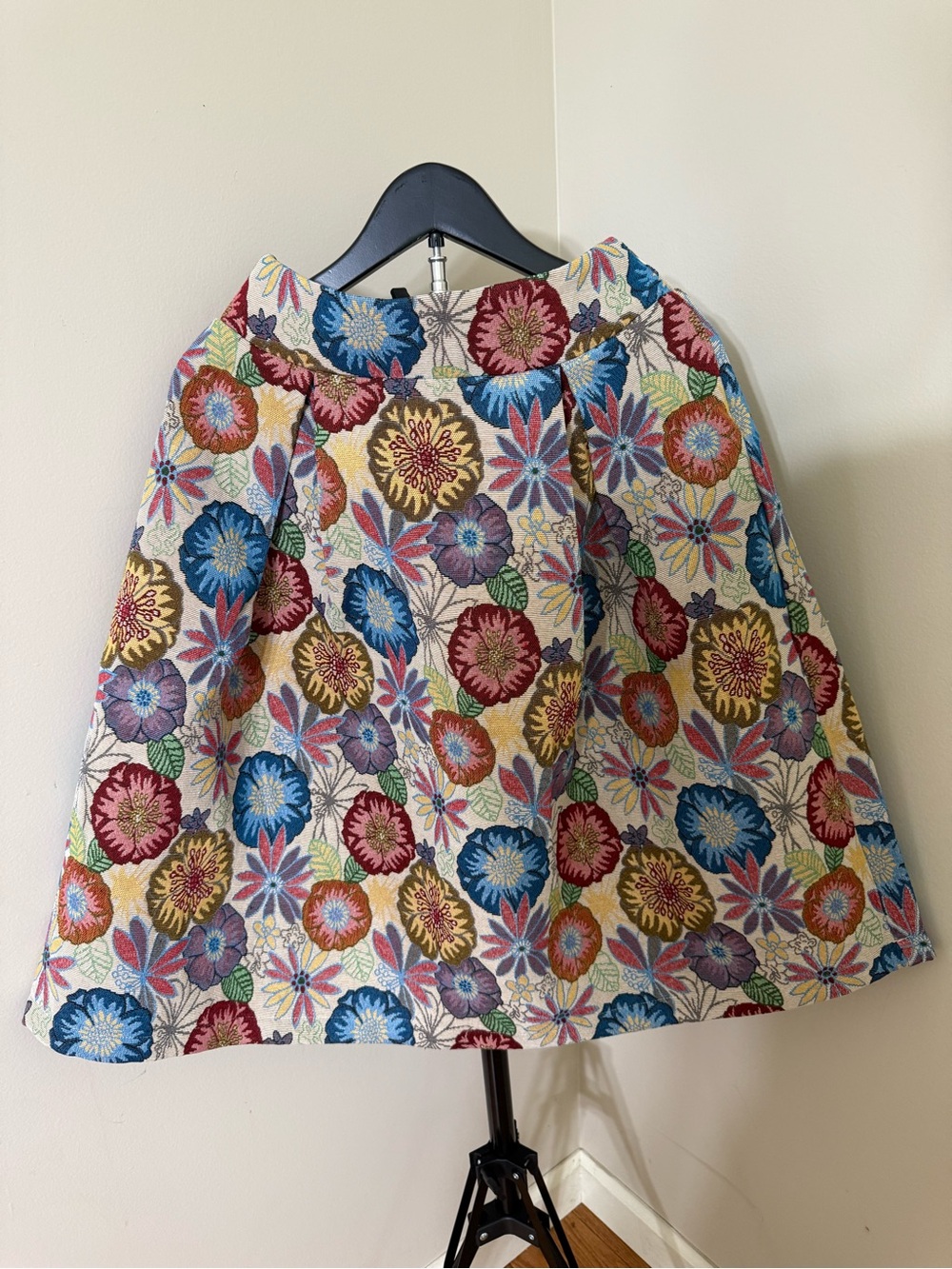 NWT ODDI Multicolor Women’s Skirt - Vibrant Pattern size Small